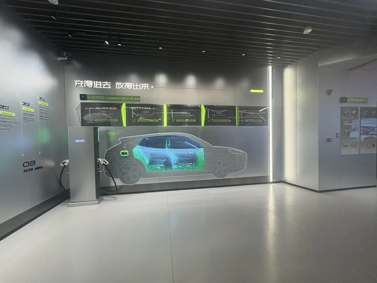 案例优选:汽车展厅|设计案例精选