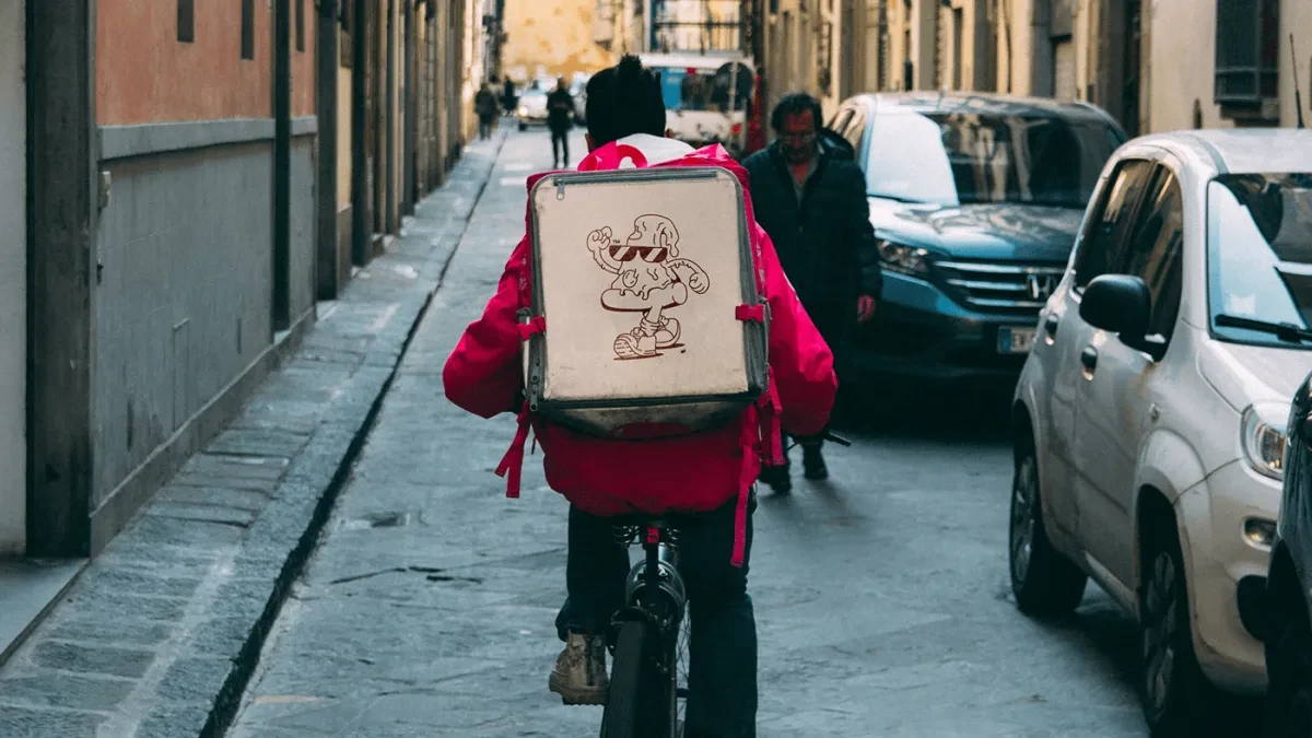 案例优选:时尚有趣的餐饮品牌VI设计欣赏|品牌VI·VI设计案例精选